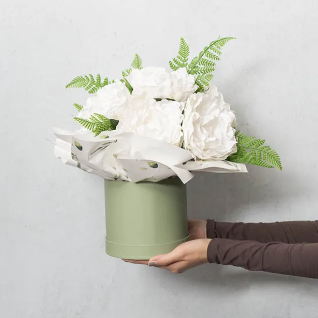 Cello Regal Leafy Greens 65mic White Pack 100 (50x70cm)