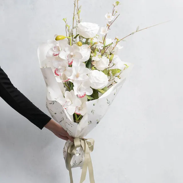 Cello Regal Leafy Greens 65mic White Pack 100 (50x70cm)