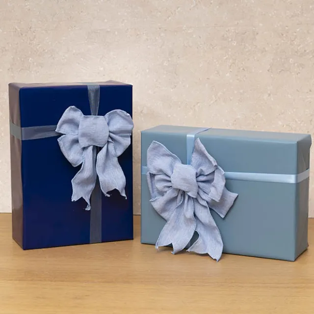 Pre-Made Bow Rustic Linen 4 Loops Cornflower Pk2 (15x21cm)