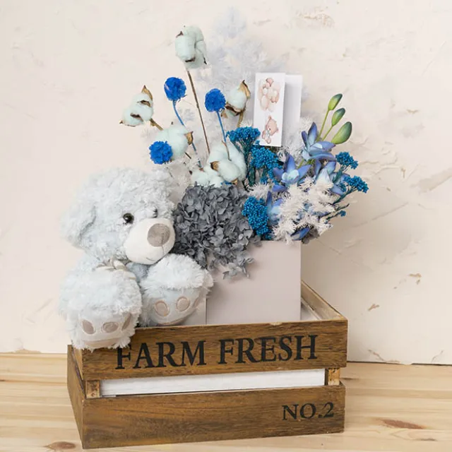 Preserved Dried Ming Fern Bunch 90g Soft Ombre Blue