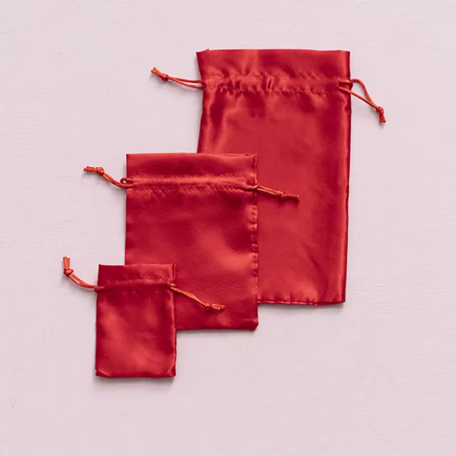 Satin Gift Bag Medium Pack 6 Red (12.5x17HcmH)